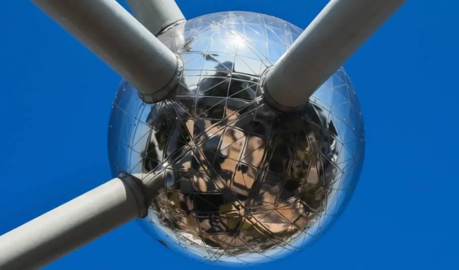 Atomium spheres