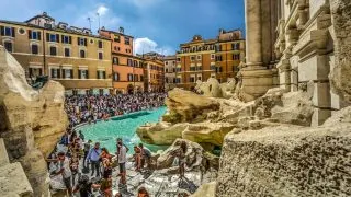 interesting trevi fountain facts