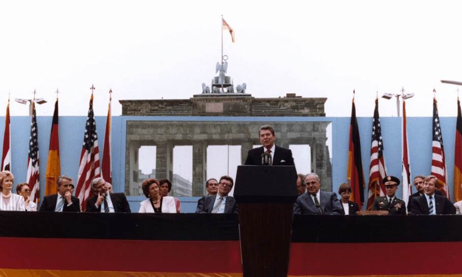Ronald Reagan Brandenburg Gate