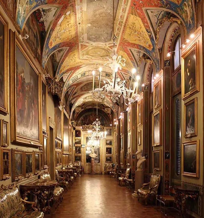 Inside-the-Doria-Pamhili-Gallery