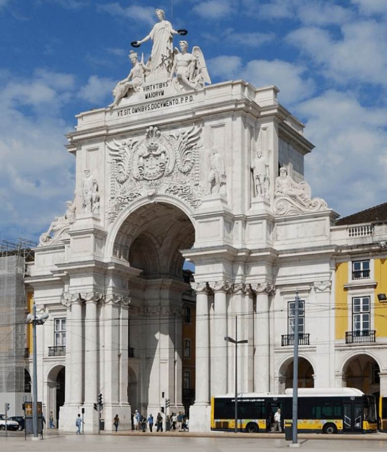 9 Great Facts About The Rua Augusta Arch | Ultimate List