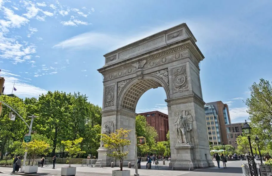 Washington Square arch dimensions
