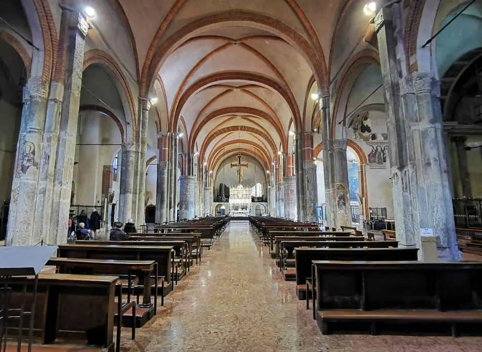 Basilica-of-SantEustorgio-interior