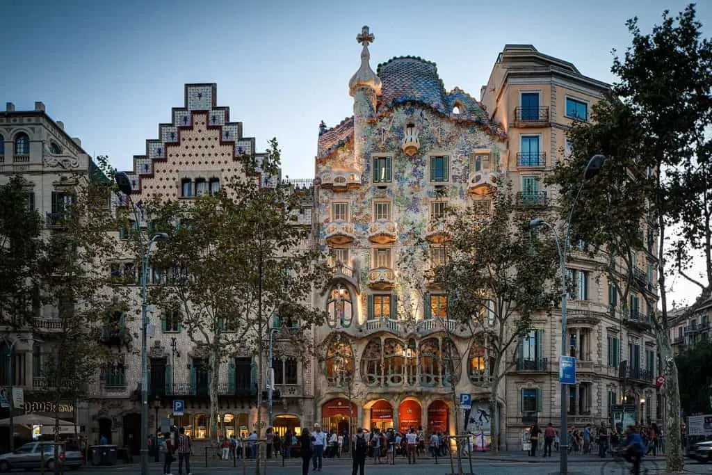 Casa-battlo-1024x683