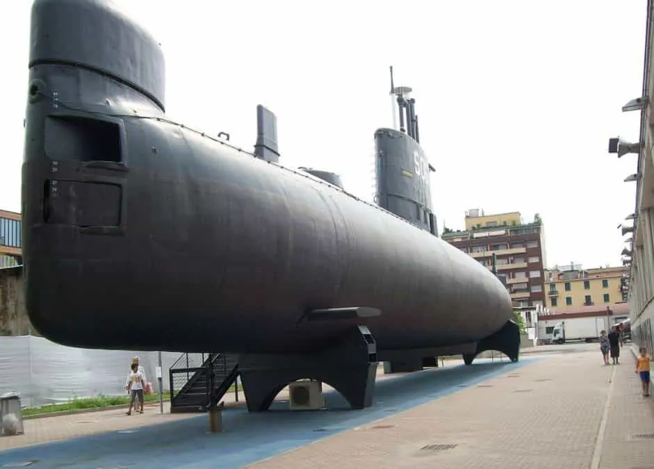 Submarine-at-science-museum-in-milan