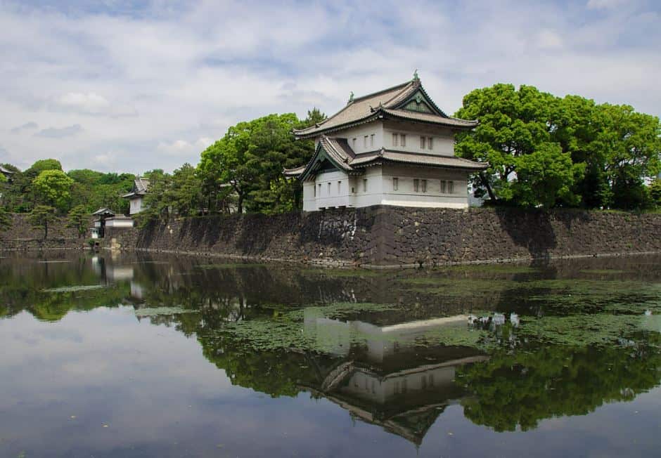 Tokyo-Imperial-palace