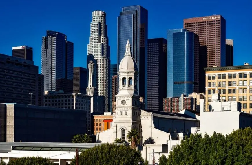 Famous Buildings in California
