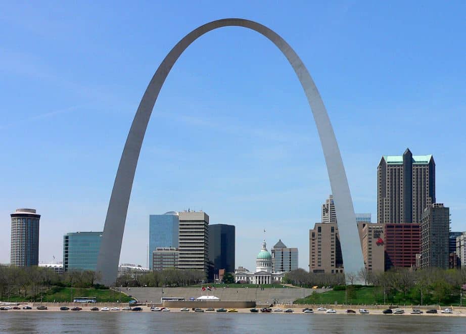 Famous Buildings in St Louis Missouri Gateway Arch