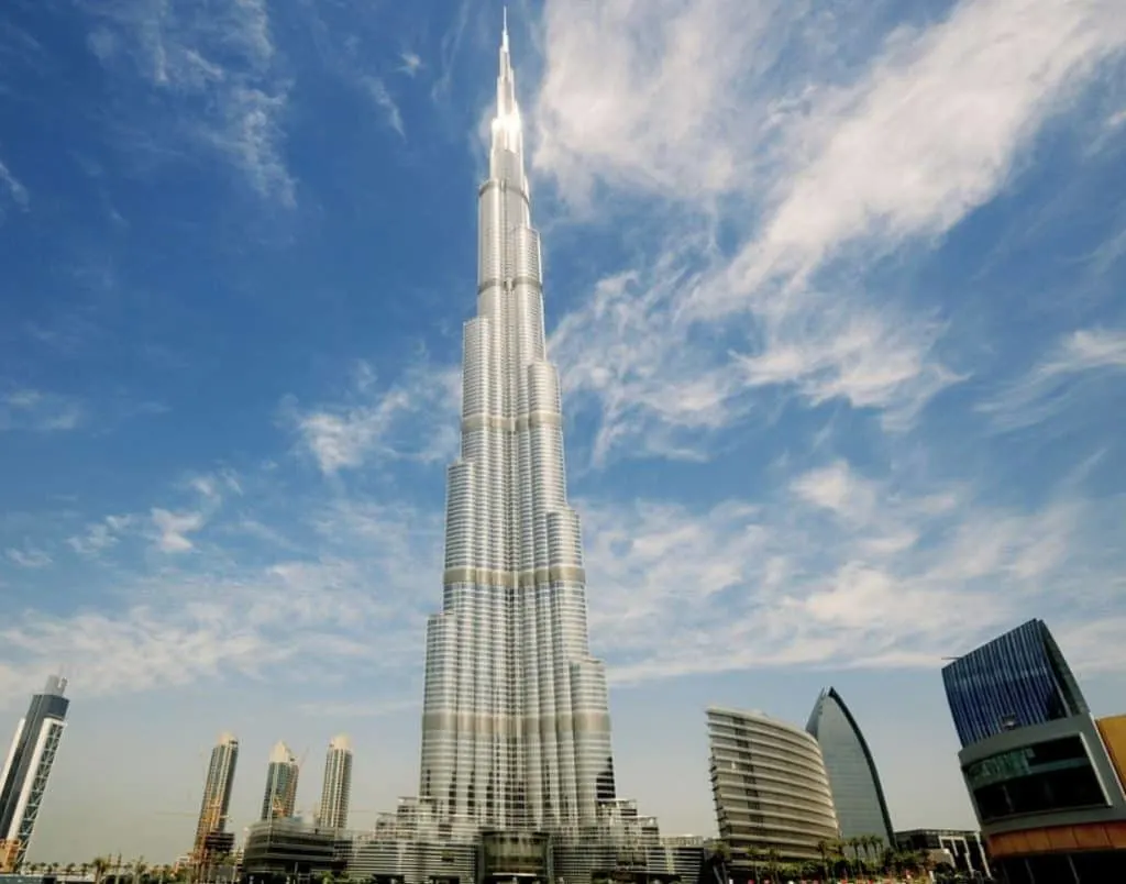 Famous buildings in Dubai Burj Khalifa