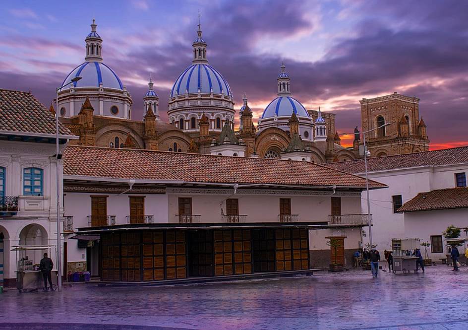 10 Most Famous Buildings In Ecuador