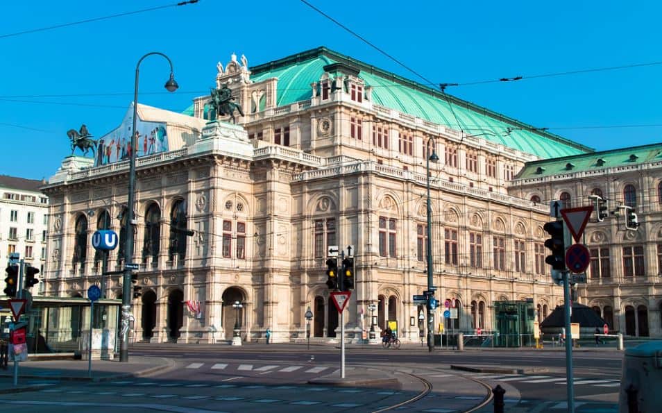 famous buildings in Austria Vienna-State-Opera-from-the-street