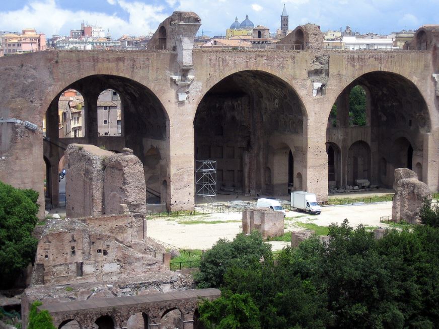 Basilica of maxentius and constantine facts