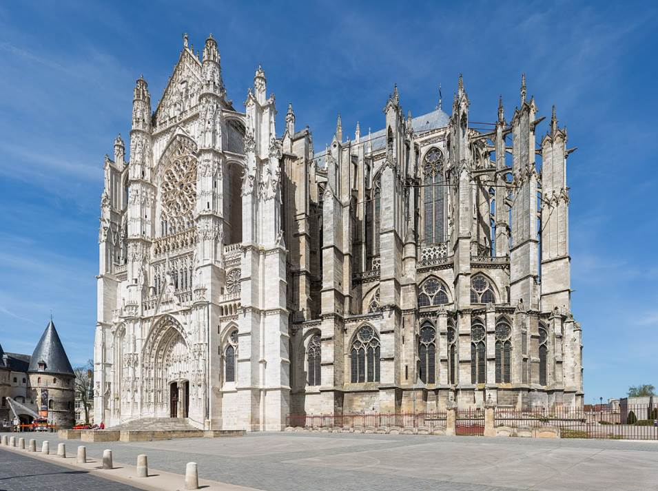 Beauvais Cathedral facts