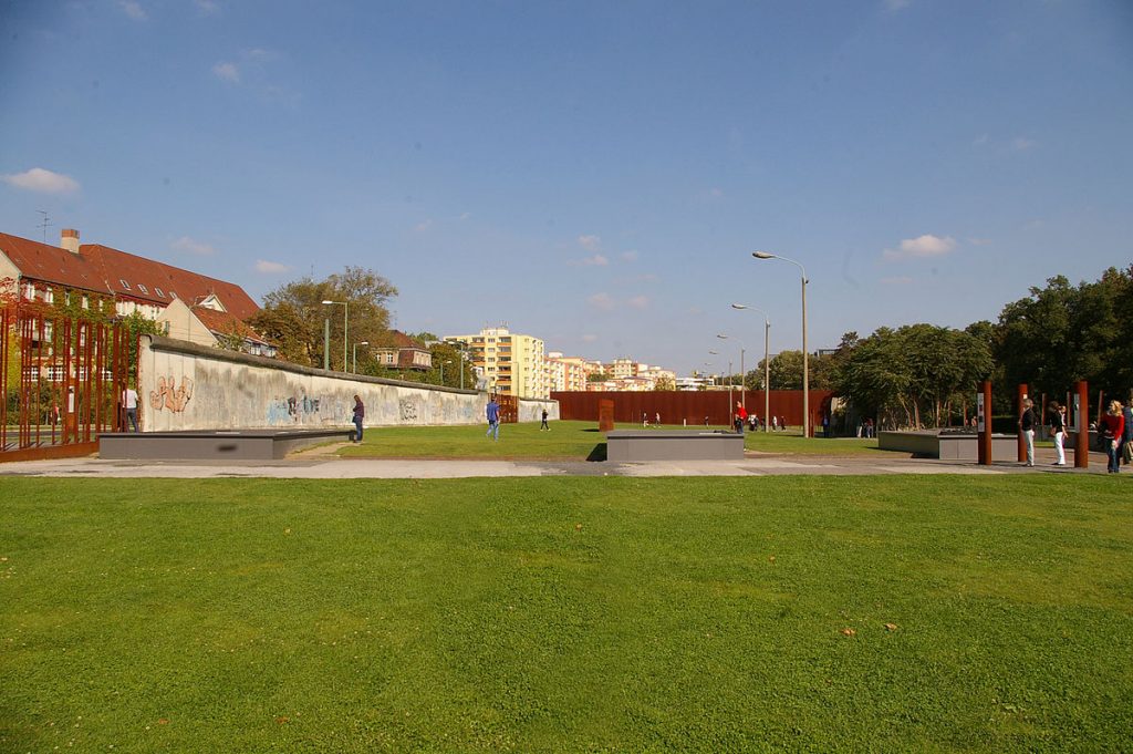 Berlin Wall Memorial facts