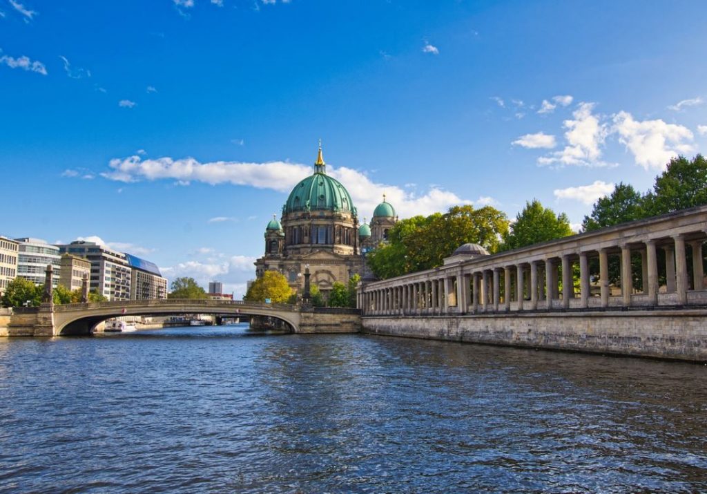 Berlin cathedral museum island