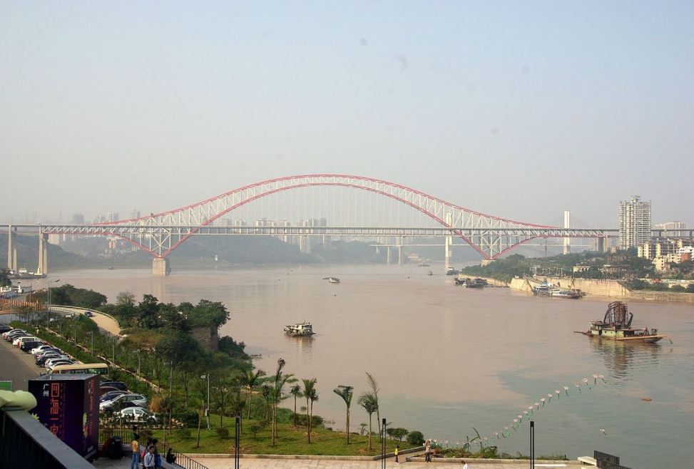 Chonqing bridge yangtze river