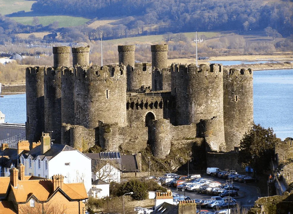 facts about COnwy Castle