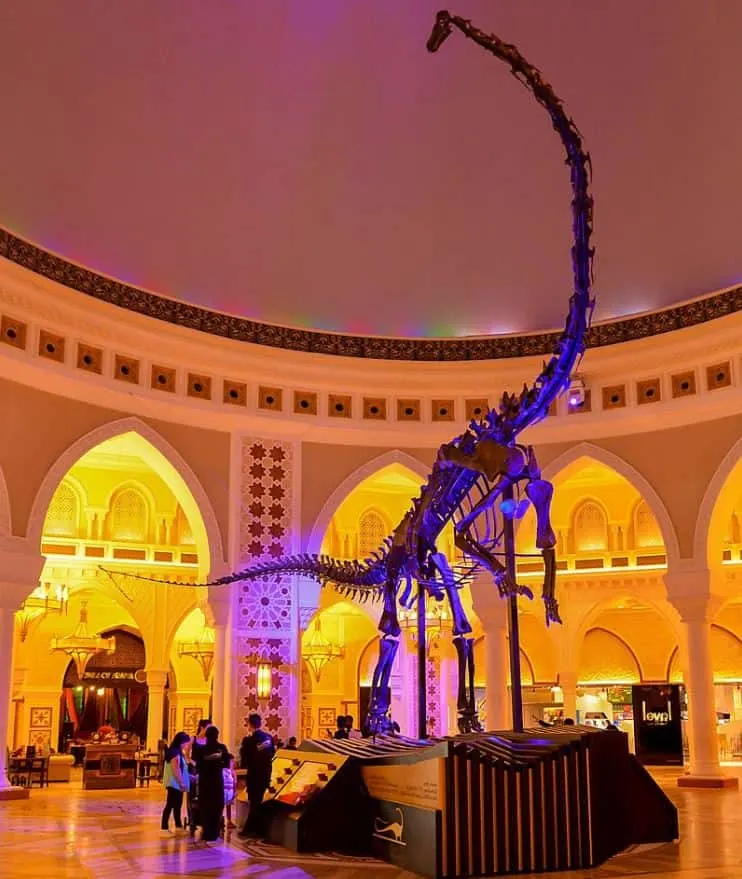 Dubai Mall dinosaur