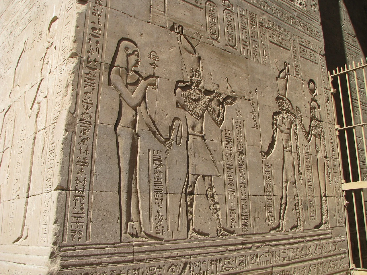 Engravings on temple of edfu