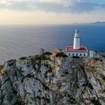 Top 9 Famous Lighthouses In The World