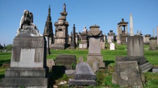 Glasgow Necropolis facts 1024x632