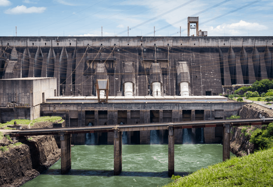 facts about the Itaipu Dam