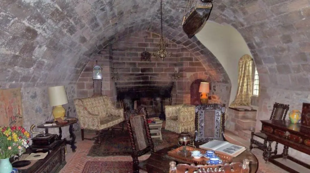 Lindisfarne Castle interior