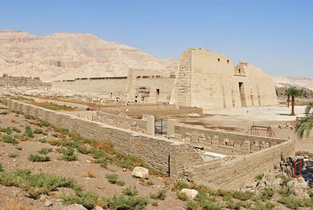 Top 10 Interesting Medinet Habu Facts 1 Medinet Habu overview