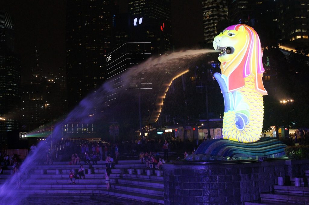 The Merlion statue at night