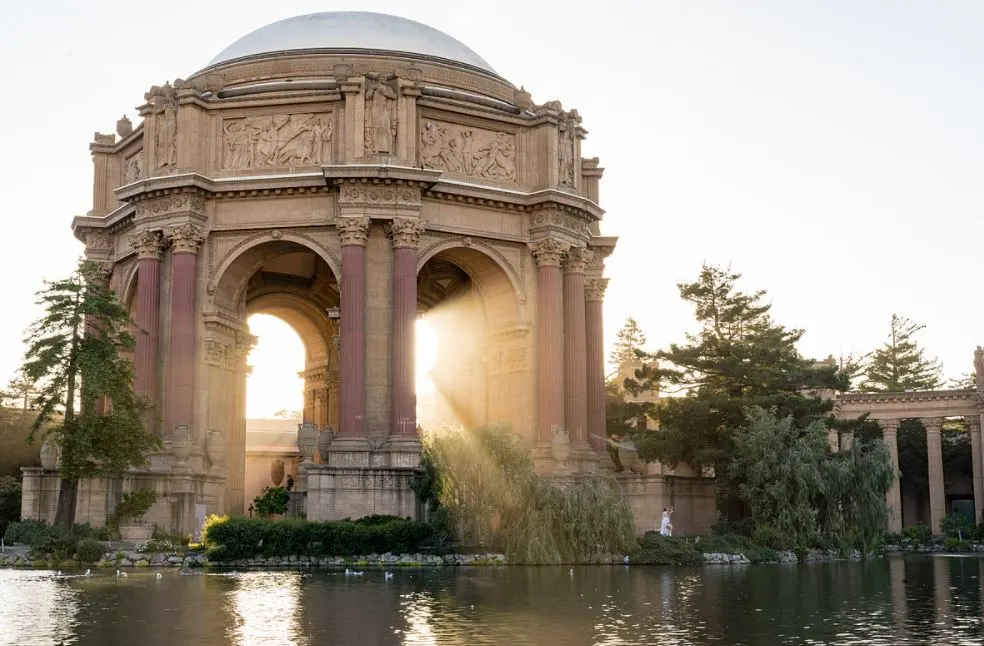 Palace of fine arts facts