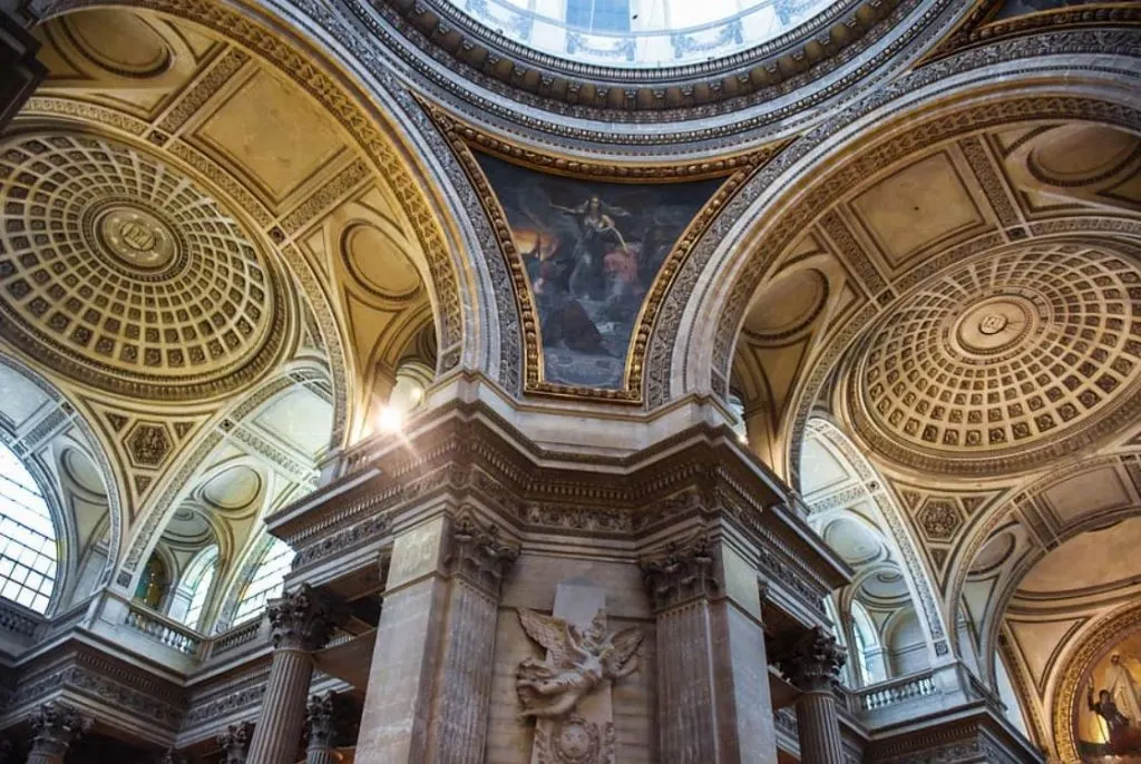 Pantheon Paris interior