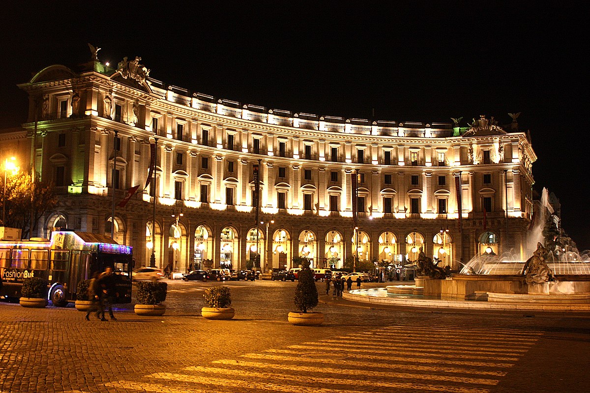 Piazza della republica rome