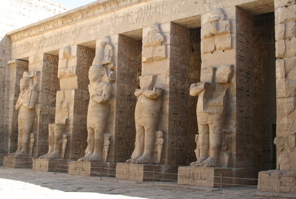 Ramesses III statues