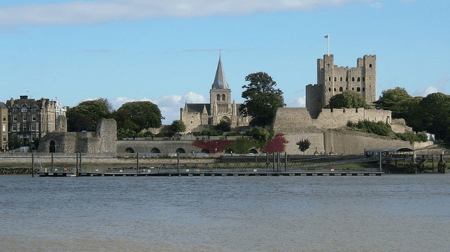 Rochester castle river medway