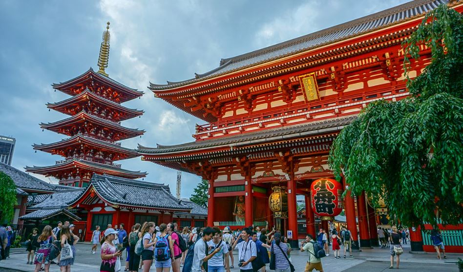 Senso-ji temple akasuka japan