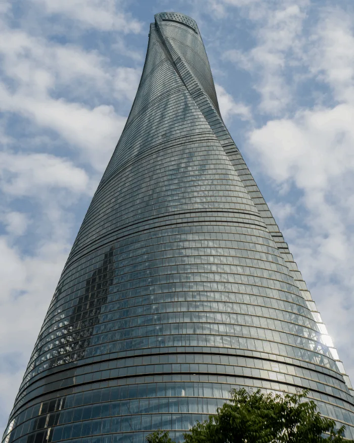 Shanghai tower twisting design