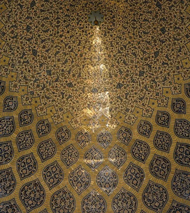 Sheikh Lotfollah Mosque peacock