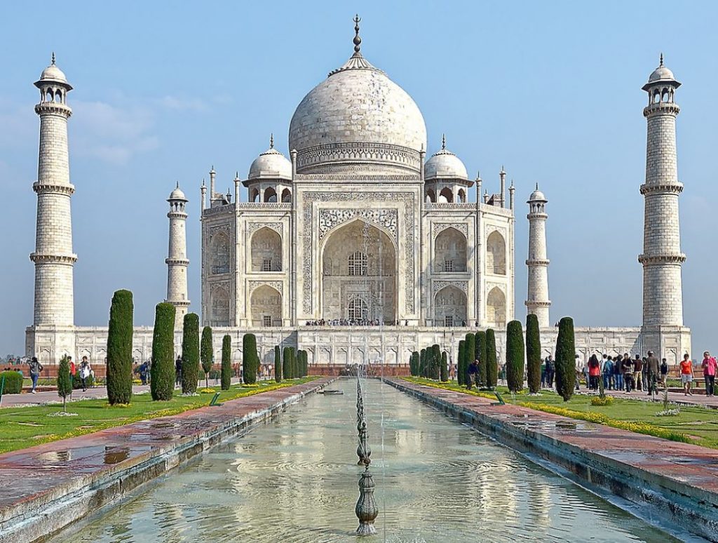 Taj Mahal famous mausoleums