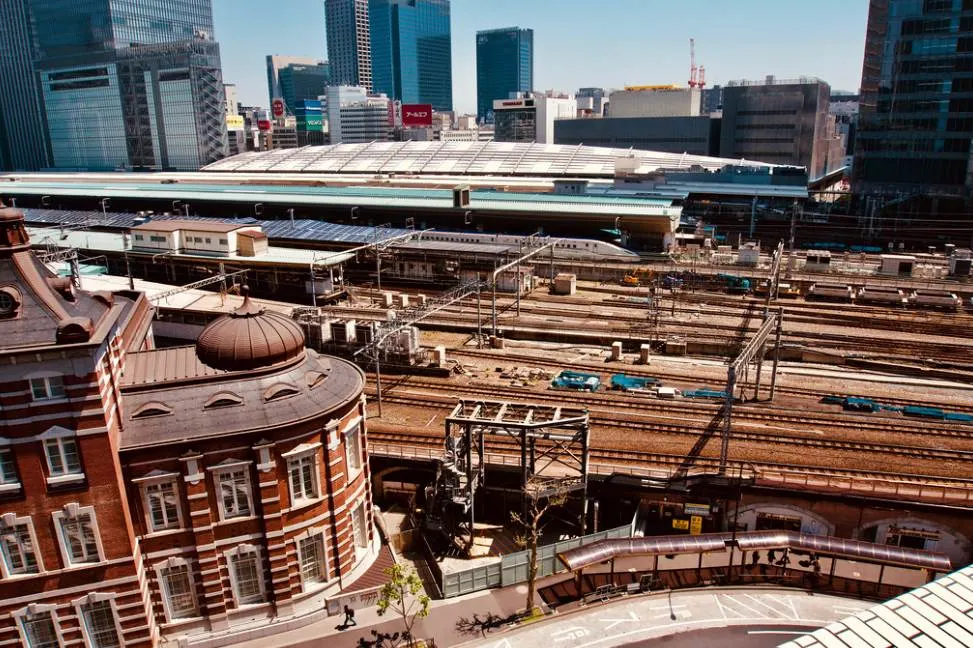 Tokyo Station tracks