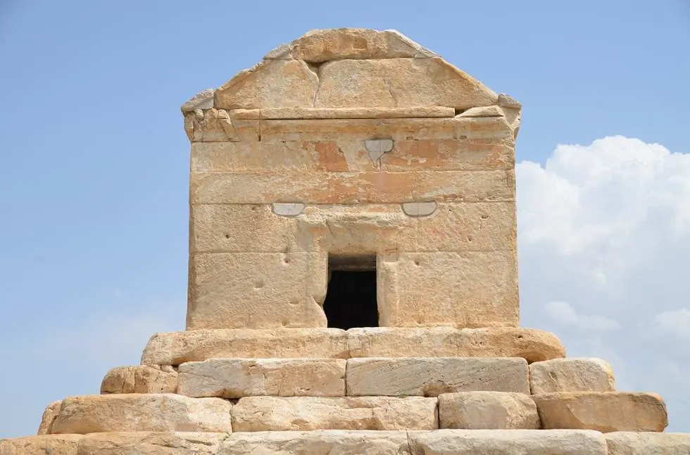 Tomb of Cyrus detail