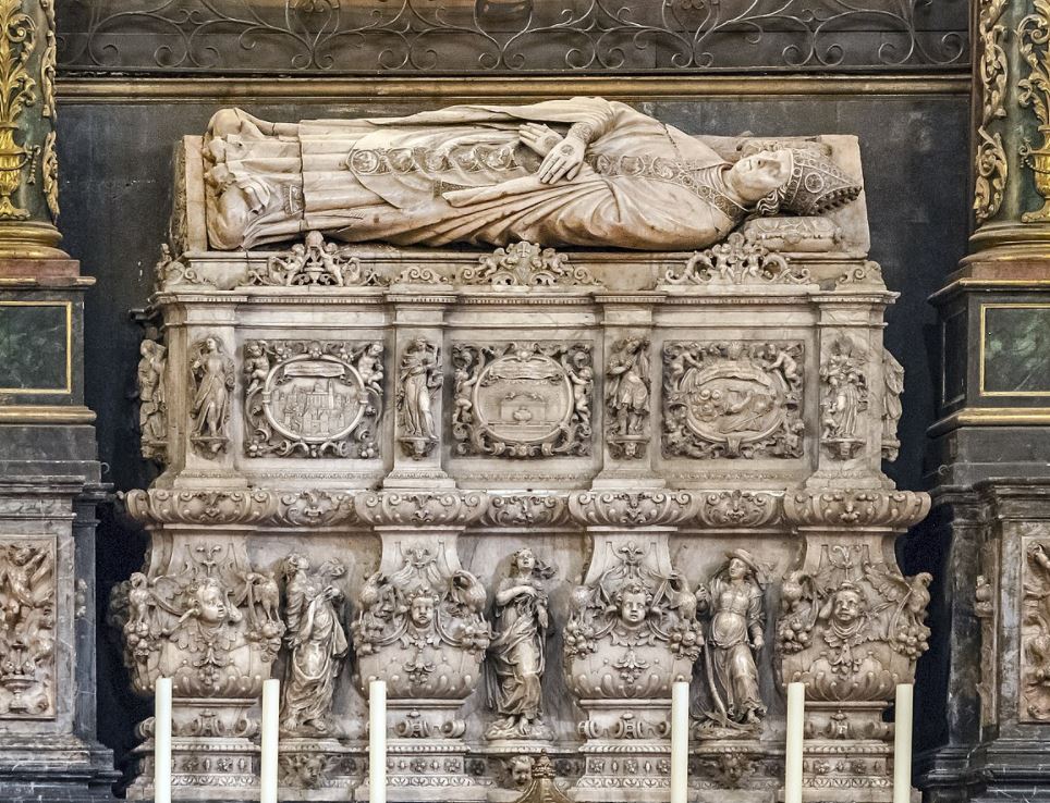 Tomb of Olegarius barcelona cathedral