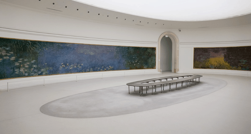 The Water Lilies room in the Musée de l'Orangerie