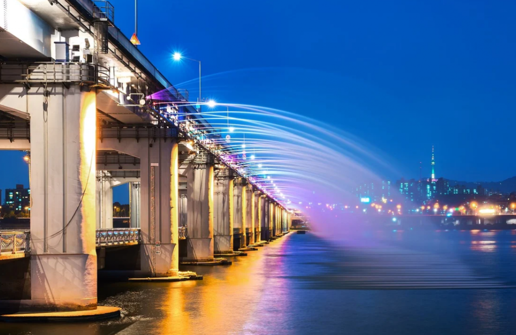 famous bridges banpo bridge