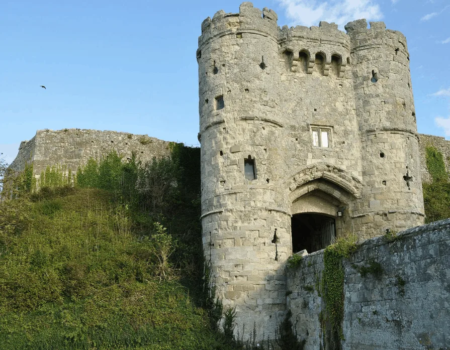 Carisbrooke castle fortifications