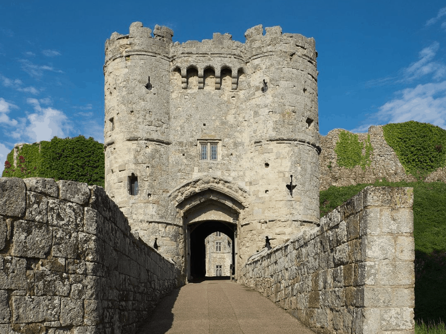 Carisbrooke Castle entrance gate