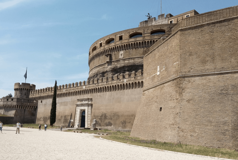Castel Sant'angelo walls
