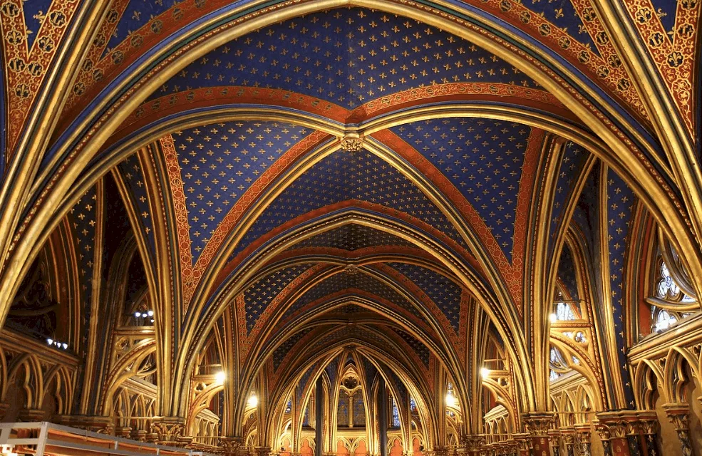 Ceiling of the first floor Sainte Chapelle
