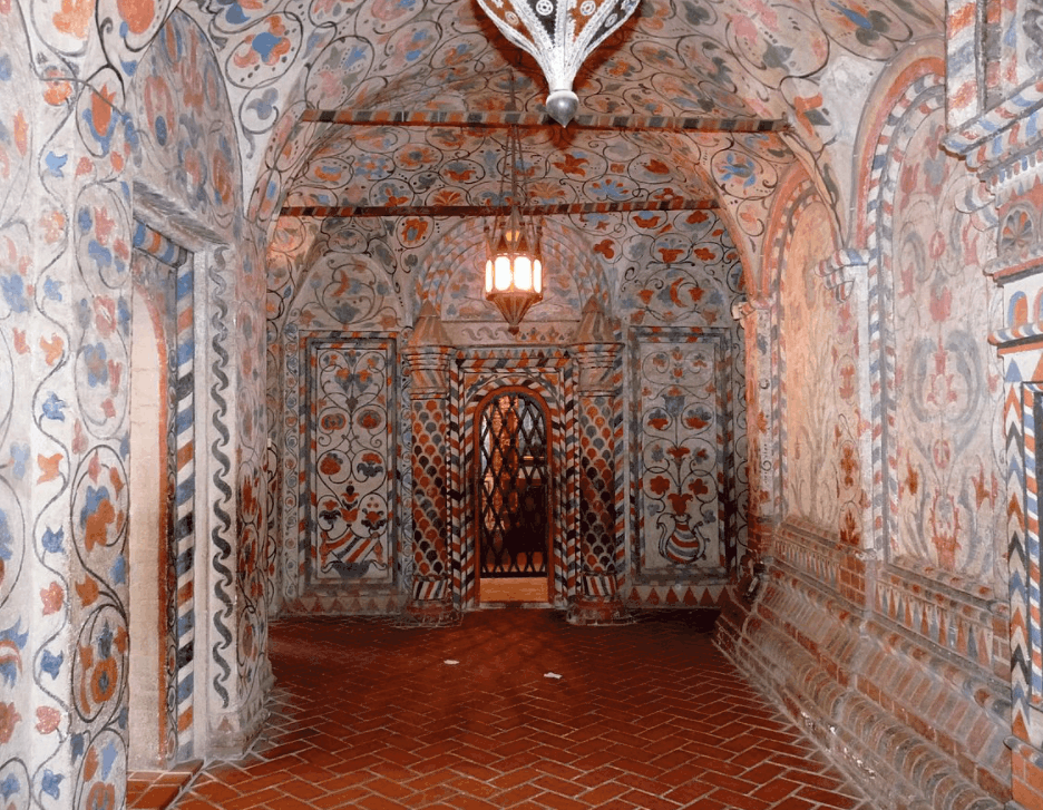 Inside st basil's cathedral corridor