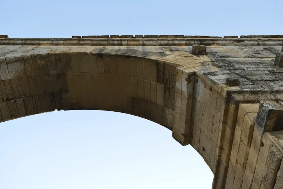 Detail of the arch of the Pont du Gard