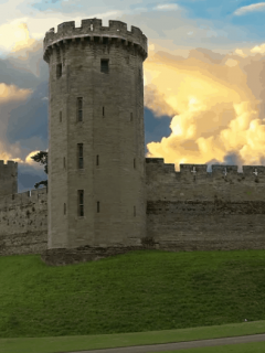 facts about Warwick castle